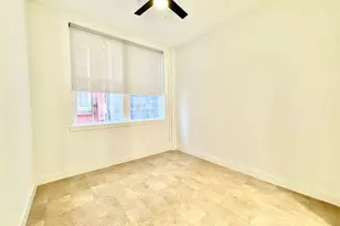 2102 Mechanic St, Galveston, TX 77550 - Photo 5