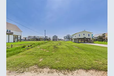 12886 Jean Lafitte Drive, Freeport, TX 77541 - Photo 3