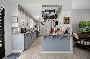 1719 Alta Vista Dr, Alvin, TX 77511 - Photo 21