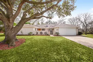 1719 Alta Vista Dr, Alvin, TX 77511 - Photo 3