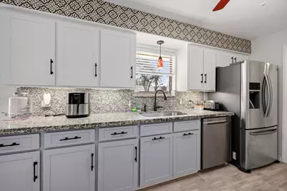 1719 Alta Vista Drive, Alvin, TX 77511 - Photo 17