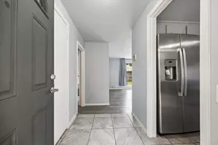 2110 Gray Falls Dr, Houston, TX 77077 - Photo 3