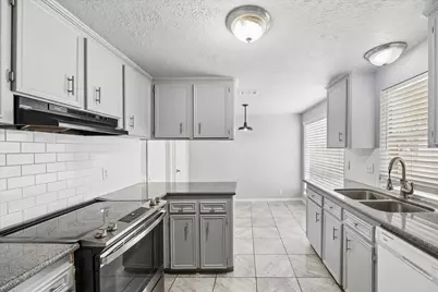 2110 Gray Falls Drive, Houston, TX 77077 - Photo 11