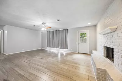 2110 Gray Falls Drive, Houston, TX 77077 - Photo 5