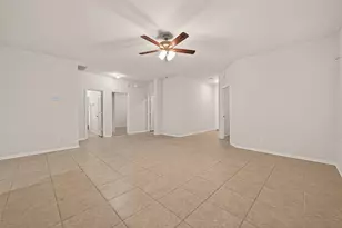 10010 Pine Valley Ct, Baytown, TX 77521 - Photo 11