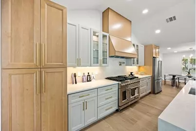 6143 Ella Lee Lane, Houston, TX 77057 - Photo 9