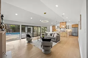 6143 Ella Lee Ln, Houston, TX 77057 - Photo 3