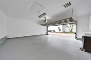 33 River Hollow Ln, Houston, TX 77027 - Photo 23