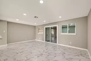 706 Scenic Dr, Baytown, TX 77521 - Photo 7