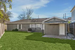 7706 Cedel Dr, Houston, TX 77055 - Photo 17