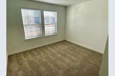 31710 Carlisle Cove Ct, Fulshear, TX 77441 - Photo 7