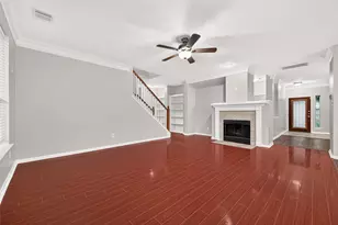 2638 Riverhollow Ln, Sugar Land, TX 77479 - Photo 19