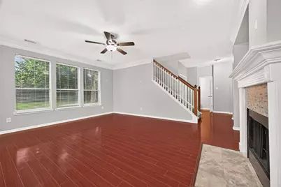 2638 Riverhollow Lane, Sugar Land, TX 77479 - Photo 21