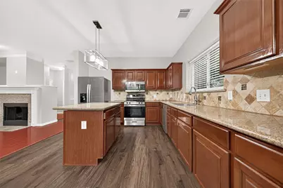 2638 Riverhollow Lane, Sugar Land, TX 77479 - Photo 9