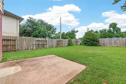 2638 Riverhollow Lane, Sugar Land, TX 77479 - Photo 13