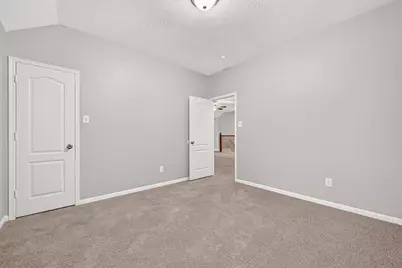2638 Riverhollow Lane, Sugar Land, TX 77479 - Photo 31