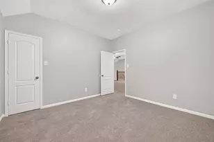 2638 Riverhollow Ln, Sugar Land, TX 77479 - Photo 31