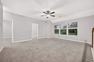 2638 Riverhollow Ln, Sugar Land, TX 77479 - Photo 17