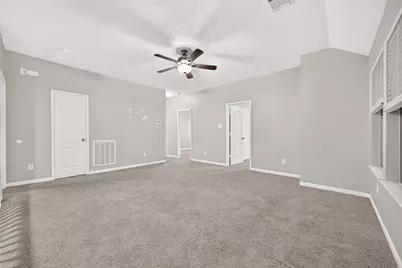 2638 Riverhollow Lane, Sugar Land, TX 77479 - Photo 33