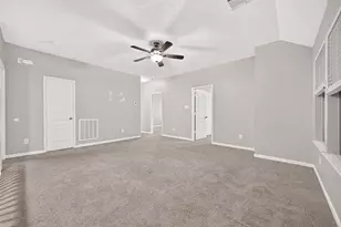 2638 Riverhollow Ln, Sugar Land, TX 77479 - Photo 33