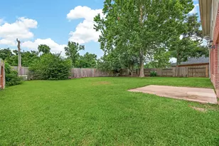 2638 Riverhollow Ln, Sugar Land, TX 77479 - Photo 9