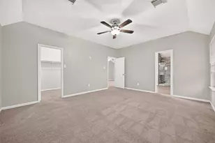 2638 Riverhollow Ln, Sugar Land, TX 77479 - Photo 37