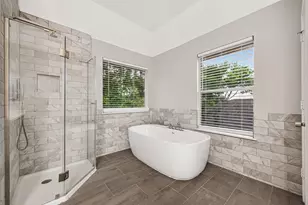 2638 Riverhollow Ln, Sugar Land, TX 77479 - Photo 41