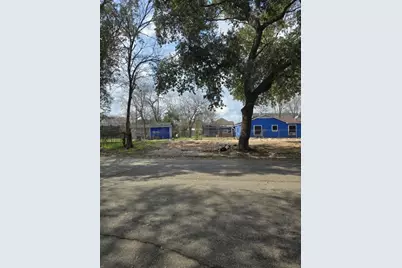 3570 E Rosewood Street E, Houston, TX 77004 - Photo 5
