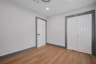 6058 Lyndhurst Dr, Houston, TX 77033 - Photo 45