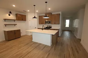 7730 Jade Crst Dr, Angleton, TX 77515 - Photo 3