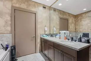 5005 Hidalgo Street St, Houston, TX 77056 - Photo 15