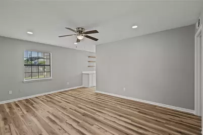 1927 Ave M 1/2 #4, Galveston, TX 77550 - Photo 3