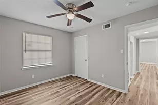 1927 Ave M 1/2, Galveston, TX 77550 - Photo 13