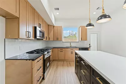 8044 Sunbury Street #A, Houston, TX 77028 - Photo 17