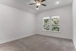 612 Evans St, Angleton, TX 77515 - Photo 15