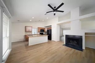 18 Painted Canyon Pl, The Woodlands, TX 77381 - Photo 5