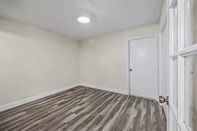 7907 Chancel Drive, Houston, TX 77071 - Photo 19