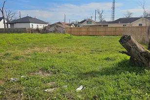 3208 Jewel St, Houston, TX 77026 - Photo 1