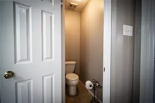 32102 Annice Ln, Pinehurst, TX 77362 - Photo 17