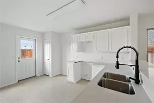 10307 Dawson Hill Lane, Houston, TX 77044 - Photo 13