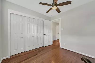 512 Castlelake Drive, Friendswood, TX 77546 - Photo 15