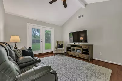 512 Castlelake Drive, Friendswood, TX 77546 - Photo 5