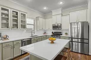 1005 W 24th St, Houston, TX 77008 - Photo 5