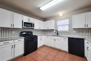 16306 Kendons Way Ln, Cypress, TX 77429 - Photo 11