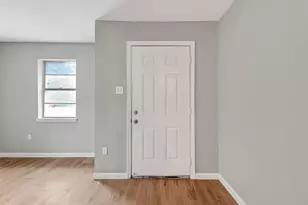 7022 Goldspier St, Houston, TX 77088 - Photo 5