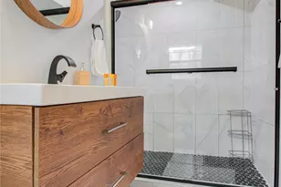 4522 Willowbend Blvd, Houston, TX 77035 - Photo 23