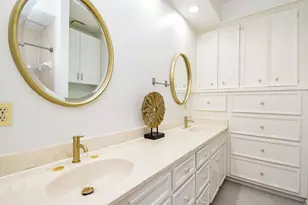 1231 Creekford Cir, Sugar Land, TX 77478 - Photo 15