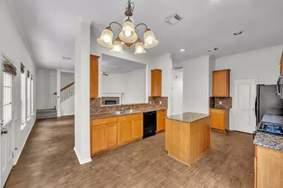 2614 Shady Acres Court, Houston, TX 77008 - Photo 15