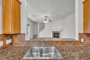 2614 Shady Acres Ct, Houston, TX 77008 - Photo 17