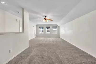 2614 Shady Acres Court, Houston, TX 77008 - Photo 37